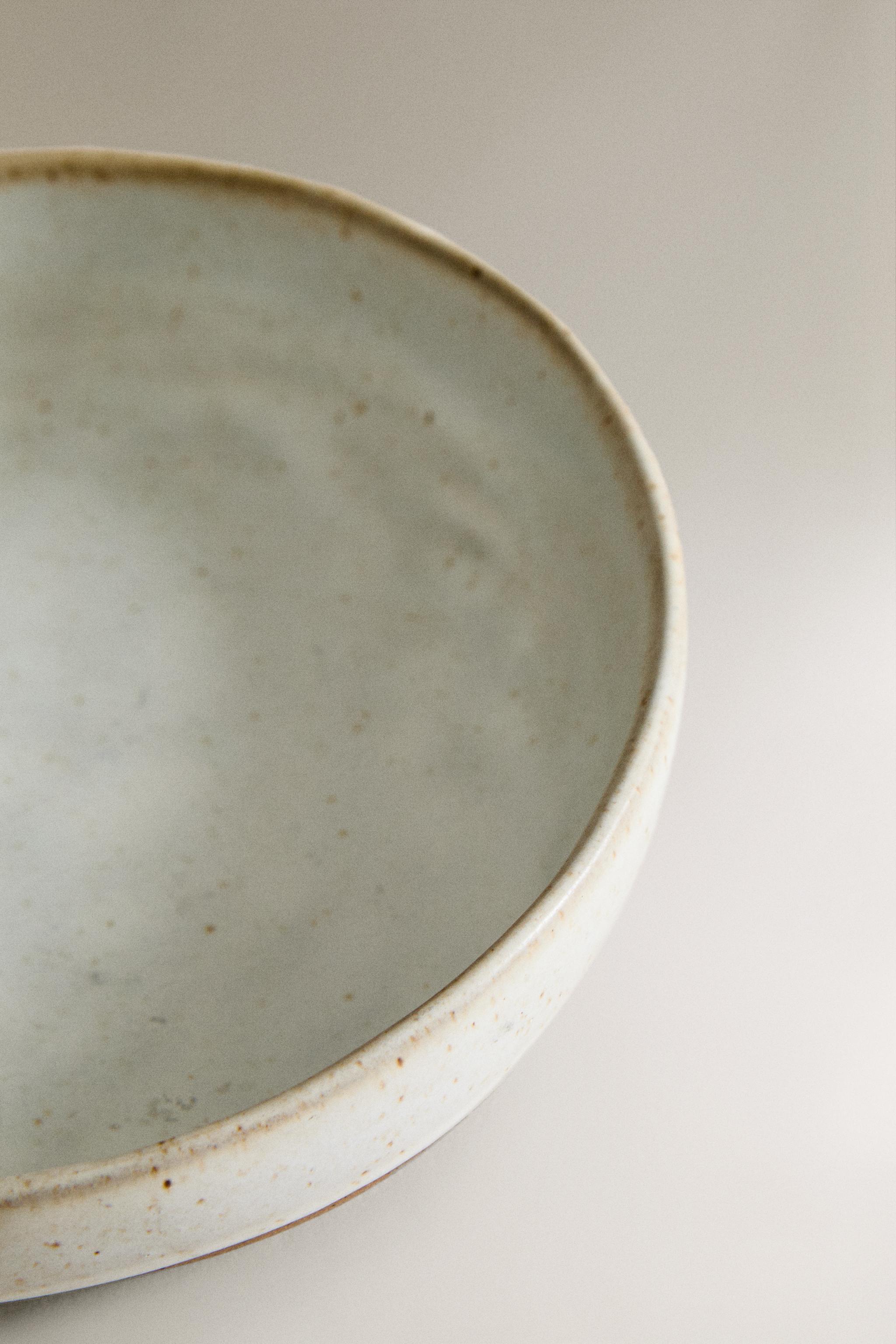 BOWL WITH RAISED DESIGN